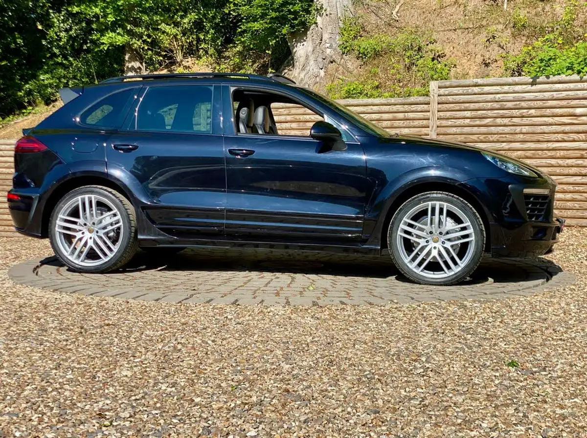 2015-porsche-cayenne-36-s-big-28