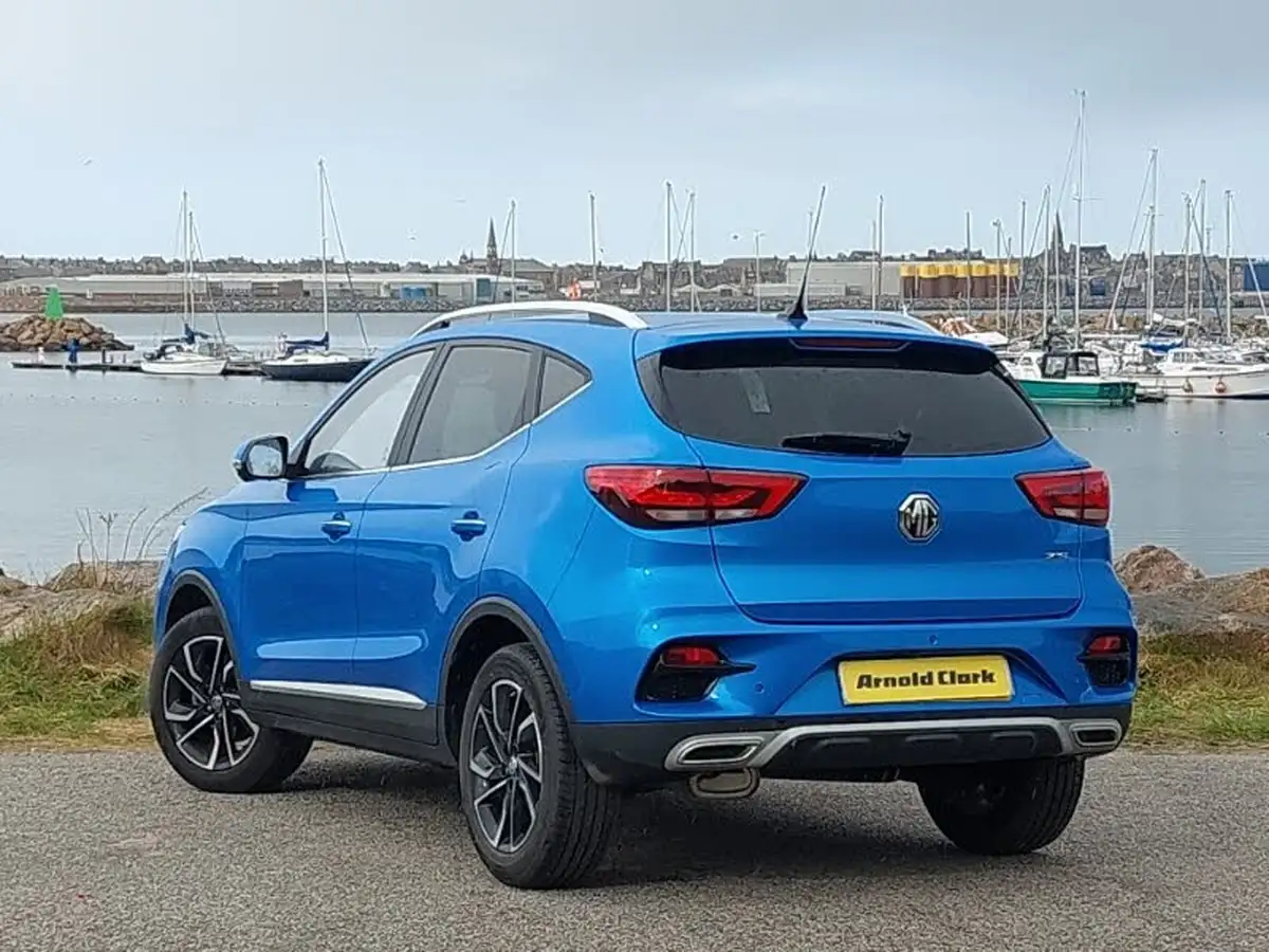2023-mg-zs-suv-10t-gdi-exclusive-big-1