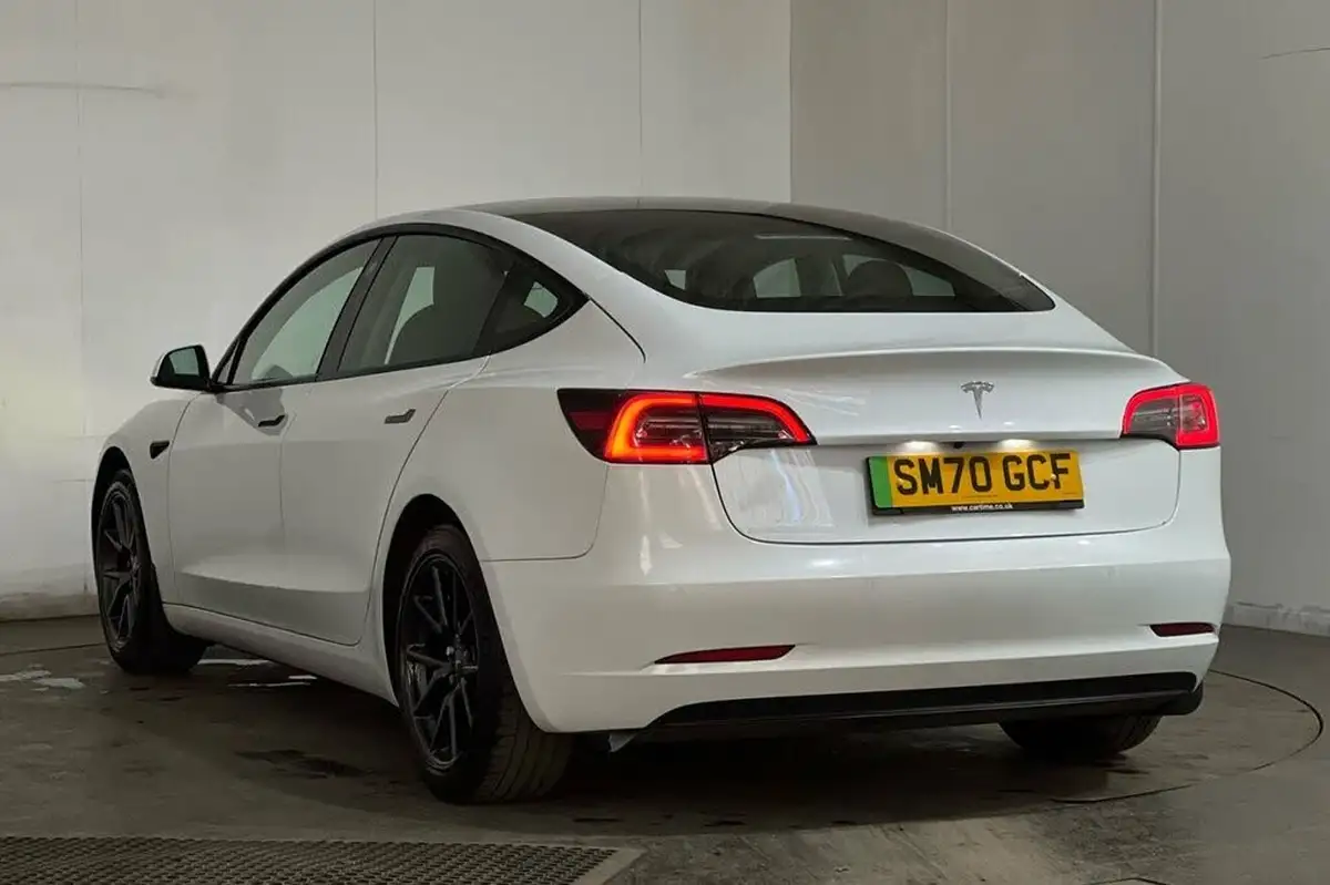 2020-tesla-model-3-e-standard-plus-big-18