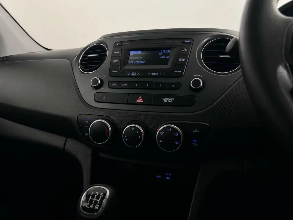 2017-hyundai-i10-10-se-big-37