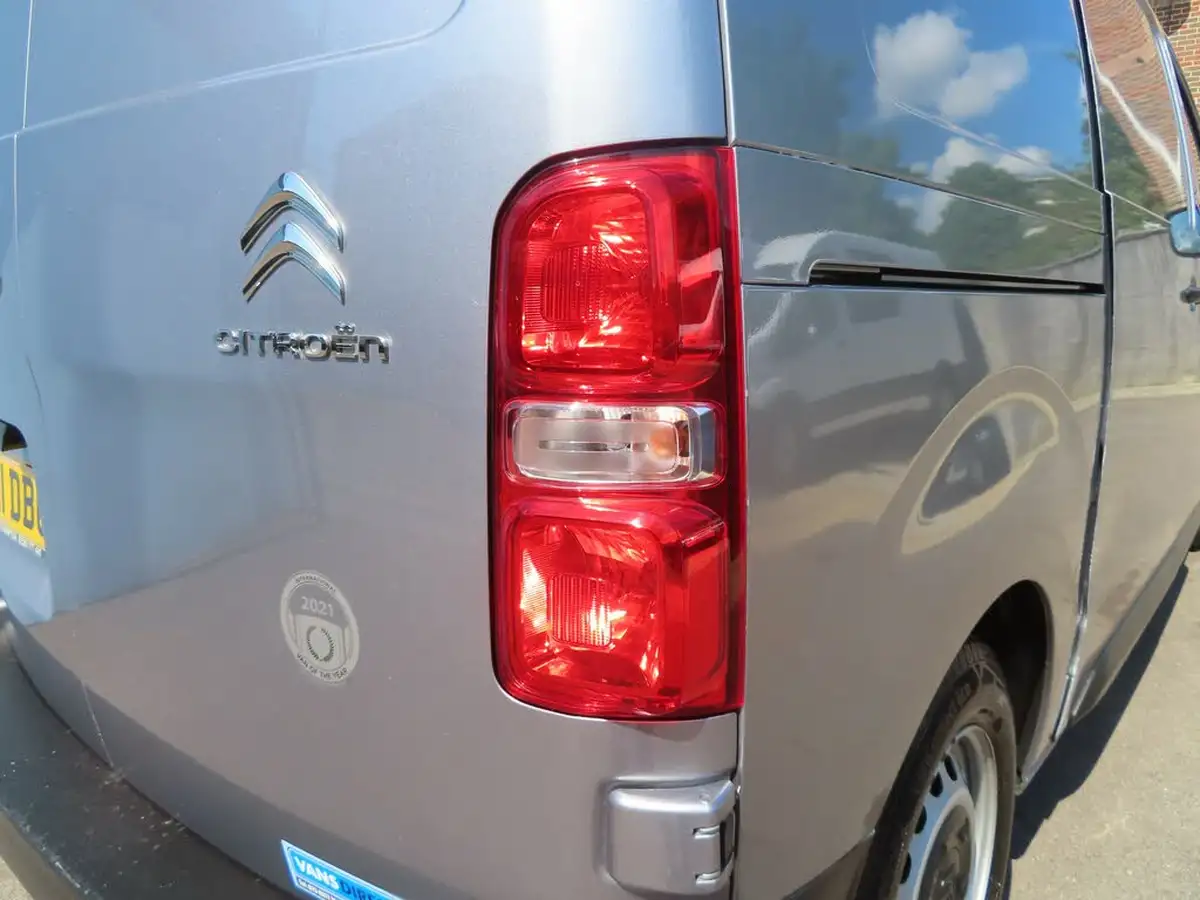 2021-citroen-dispatch-e-enterprise-m-75kwh-1000-auto-big-32