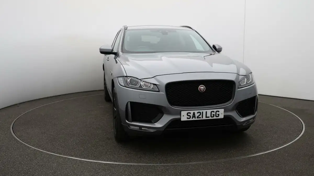 2021-jaguar-f-pace-20-i4d-chequered-flag-180ps-big-43
