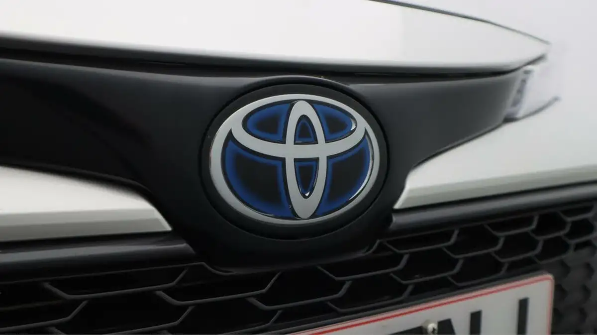 2021-toyota-corolla-18-vvt-i-design-spare-wheel-hatchback-5d-big-22