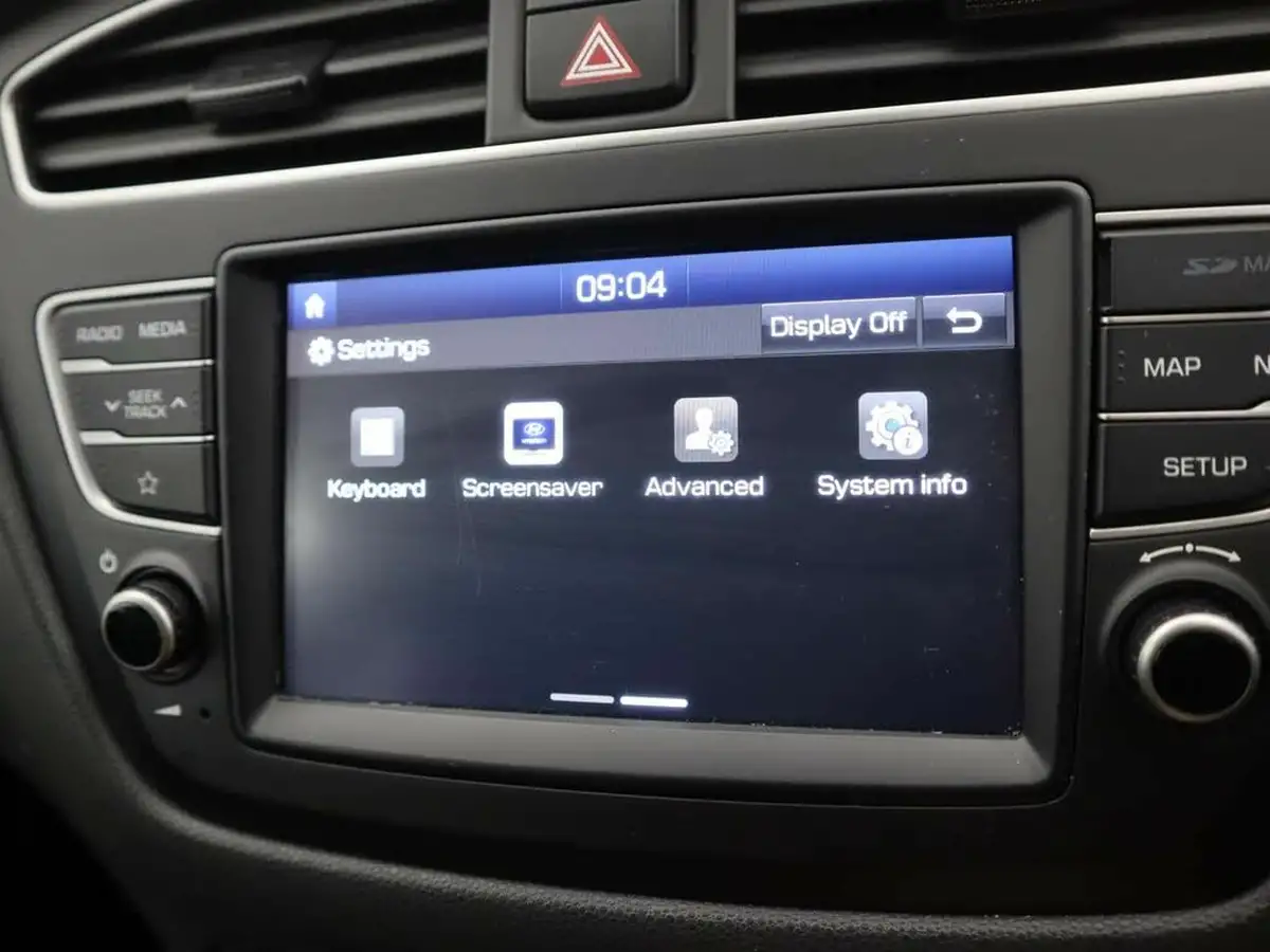 2020-hyundai-i20-12-play-big-26