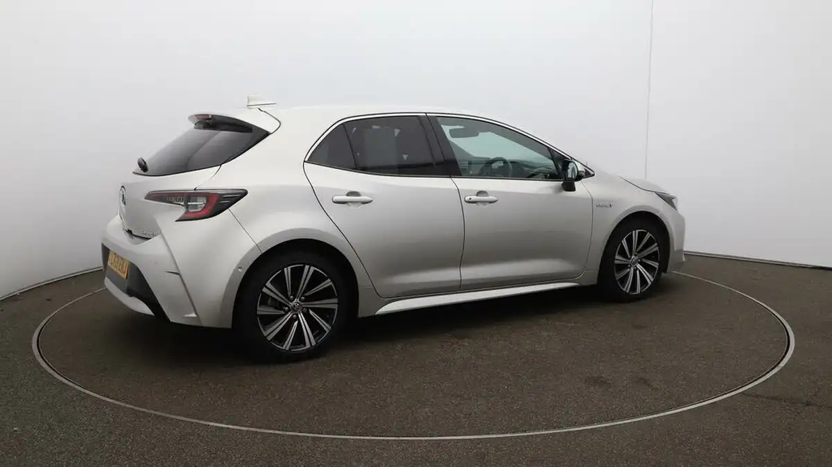 2021-toyota-corolla-18-vvt-i-design-spare-wheel-hatchback-5d-big-50