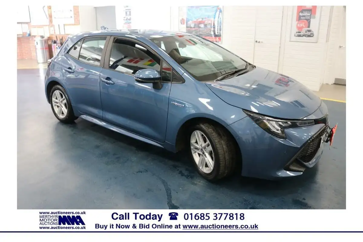 2021-toyota-corolla-18-vvt-i-icon-tech-trk-hatchback-5d-big-0
