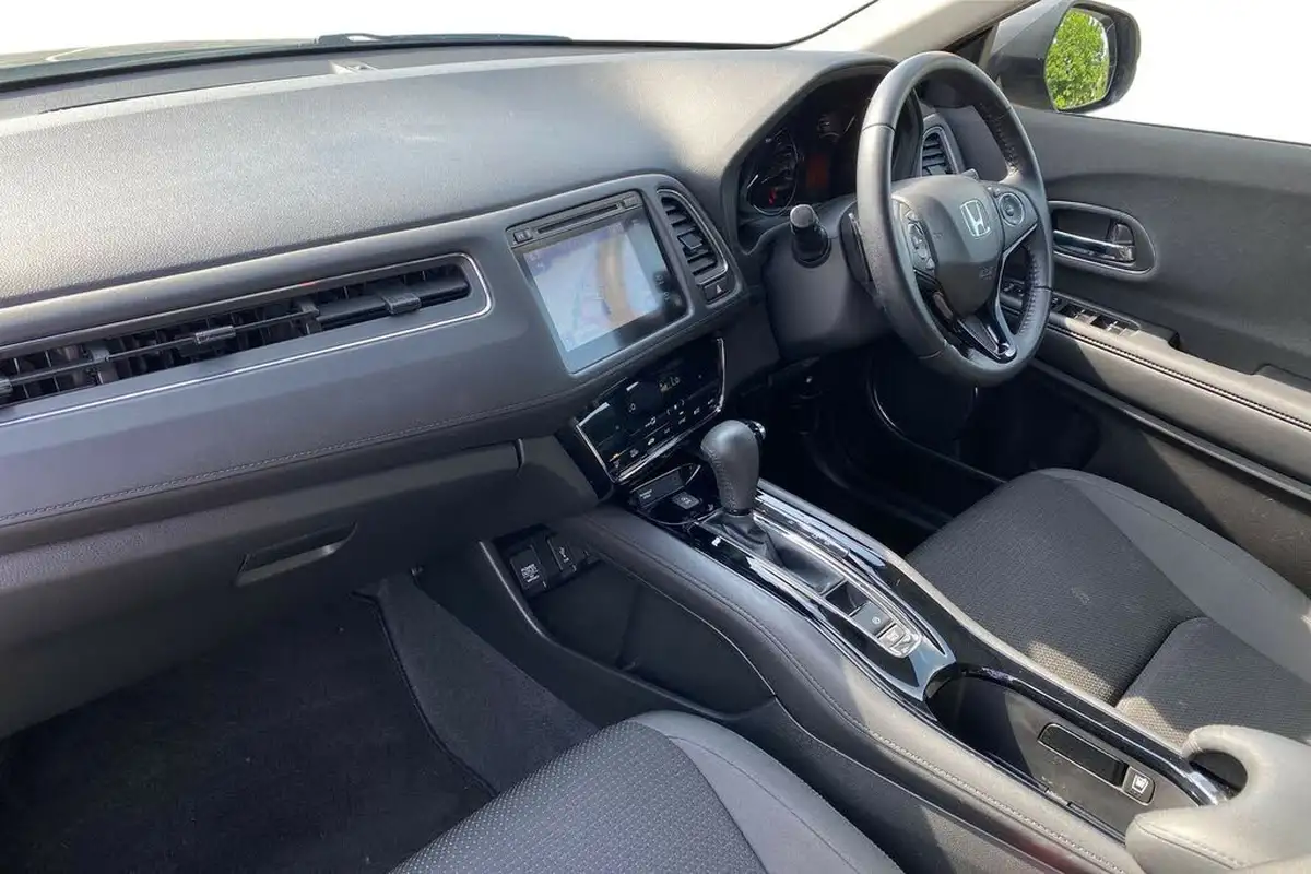 2019-honda-hr-v-15-i-vtec-se-cvt-big-12