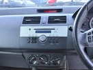2009-suzuki-swift-13-attitude-small-28