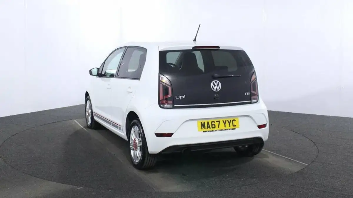 2017-volkswagen-up-10-up-beats-90ps-3d-big-4