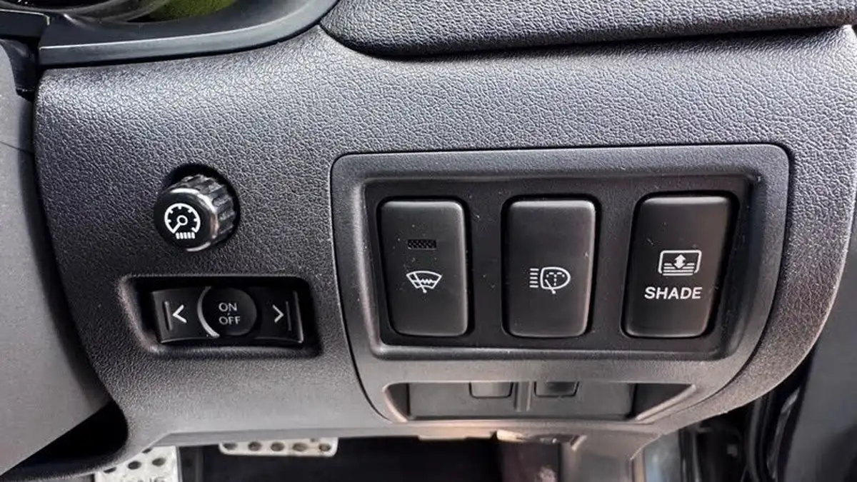 2008-lexus-is-250-25-se-auto-big-21