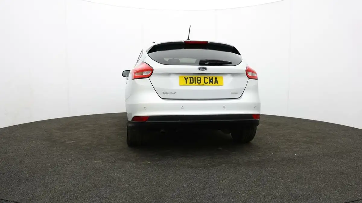 2018-ford-focus-10t-zetec-edition-125ps-hatchback-auto-big-31