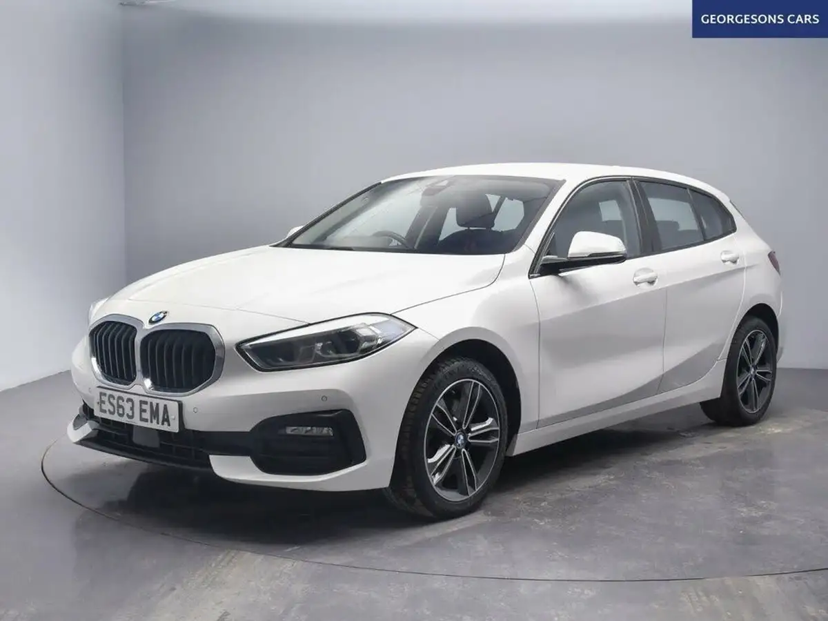 2022-bmw-1-series-15td-116d-sport-big-4
