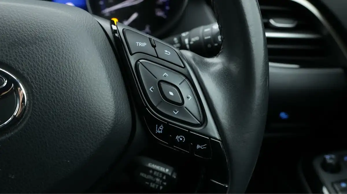 2019-toyota-c-hr-18-vvt-i-dynamic-big-26