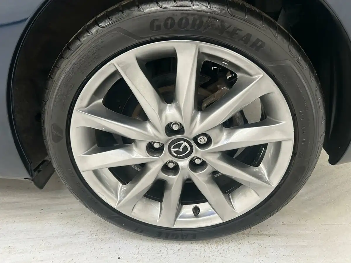 2017-mazda-mazda3-20-sport-nav-120ps-hatchback-5d-auto-big-28