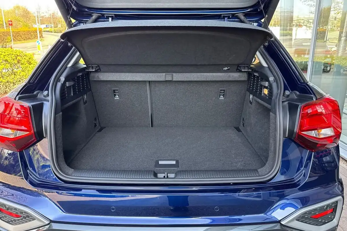 2024-audi-q2-15-35-tfsi-sport-s-tronic-big-6