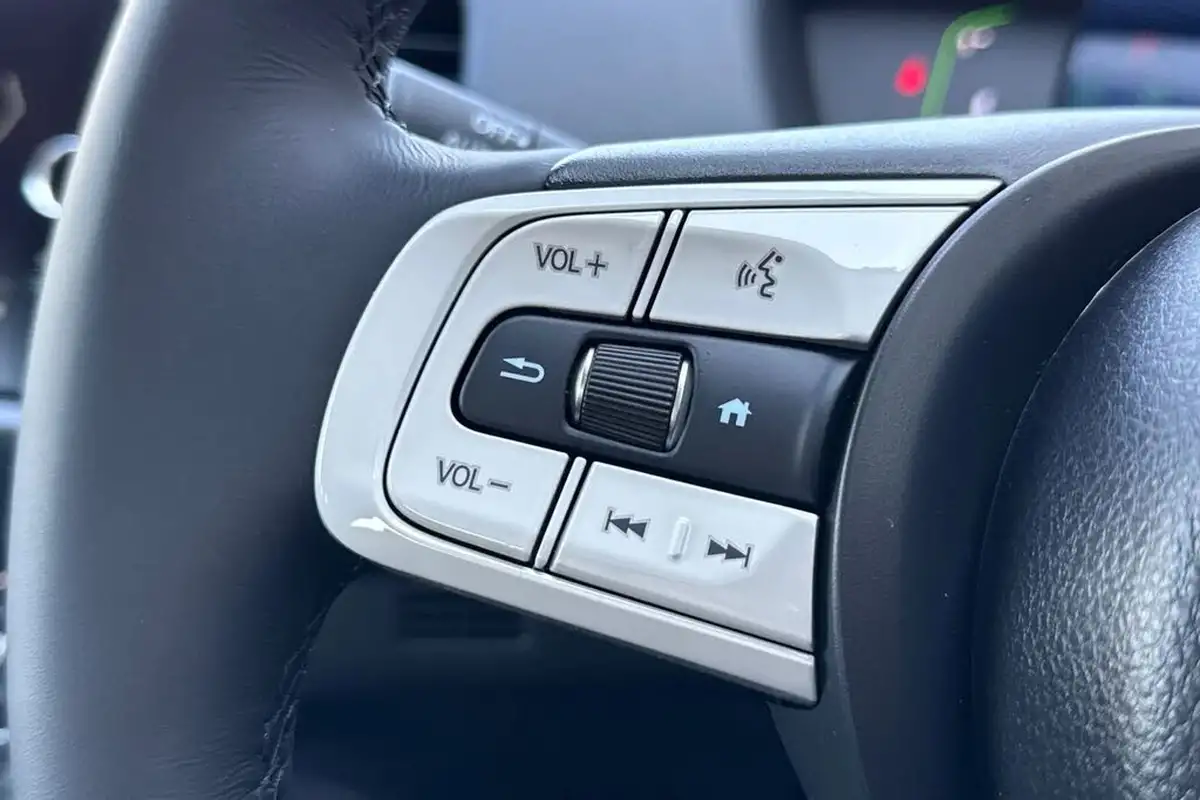 2025-honda-jazz-15-i-mmd-elegance-big-25