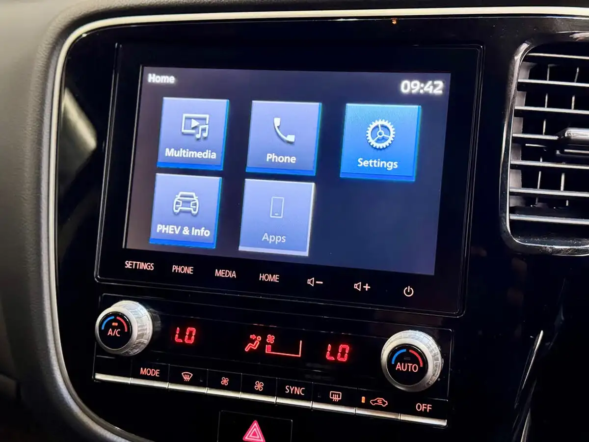 2020-mitsubishi-outlander-24-reflex-plus-commercial-big-21