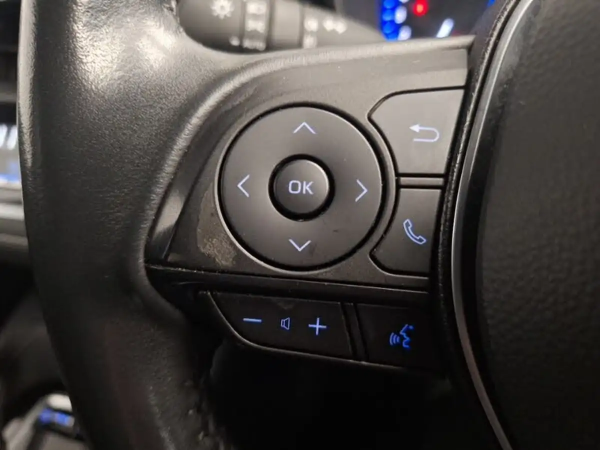 2022-suzuki-swace-18-sz5-big-15