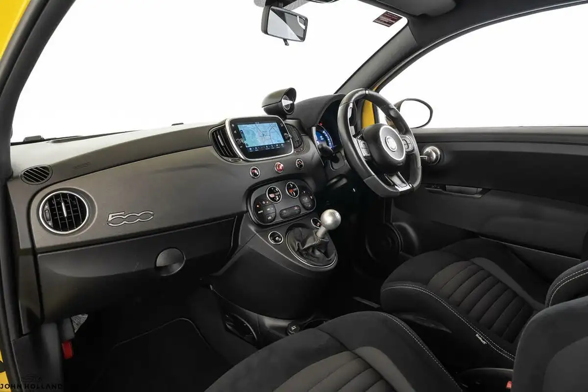 2020-abarth-595-14-tjet-competizione-big-18