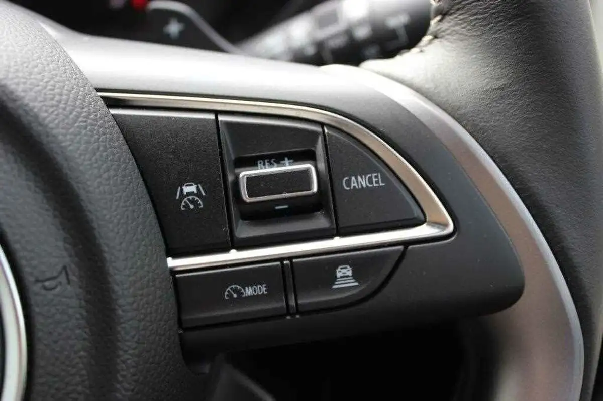 2024-suzuki-swift-12-ultra-cvt-big-22