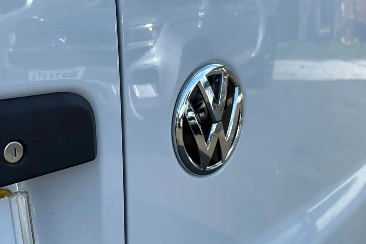 2024-volkswagen-transporter-big-28