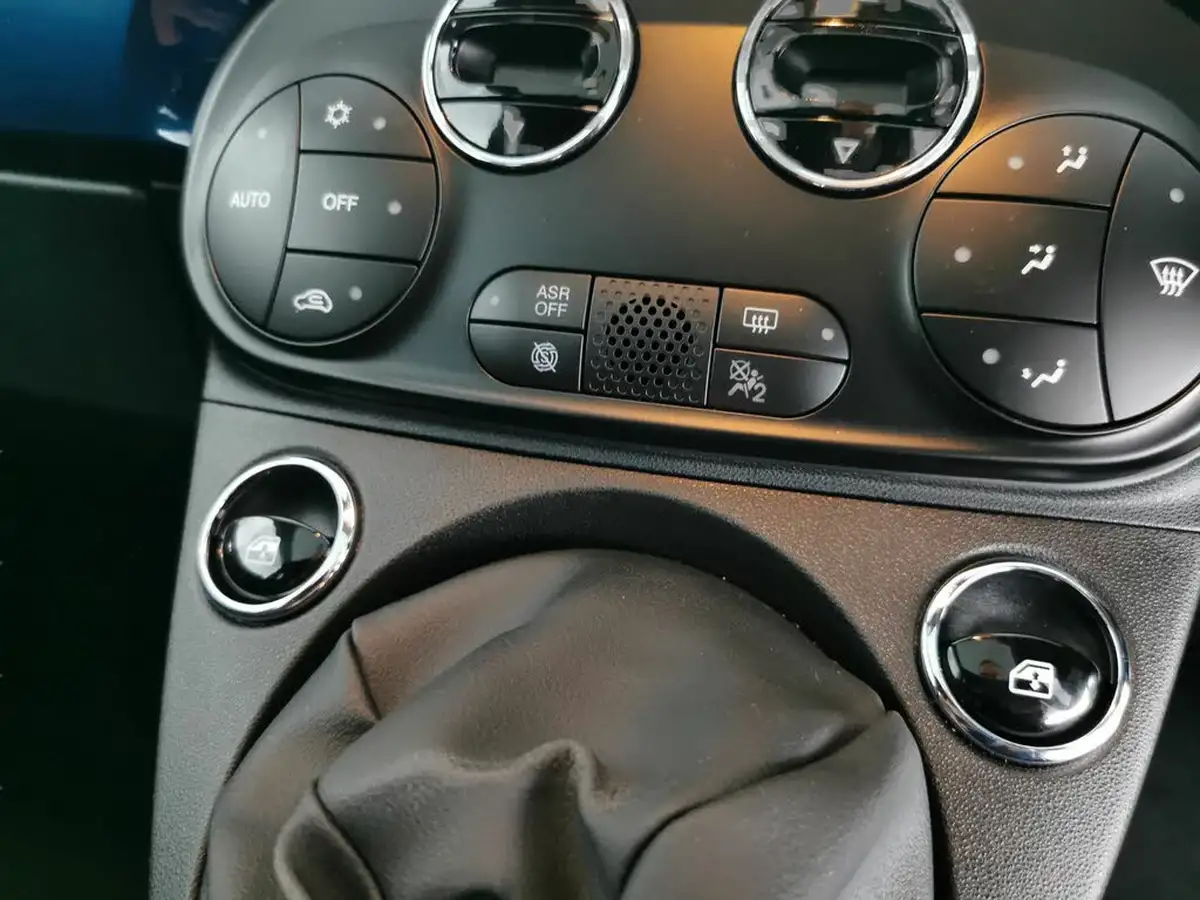 2023-fiat-500-10-big-30