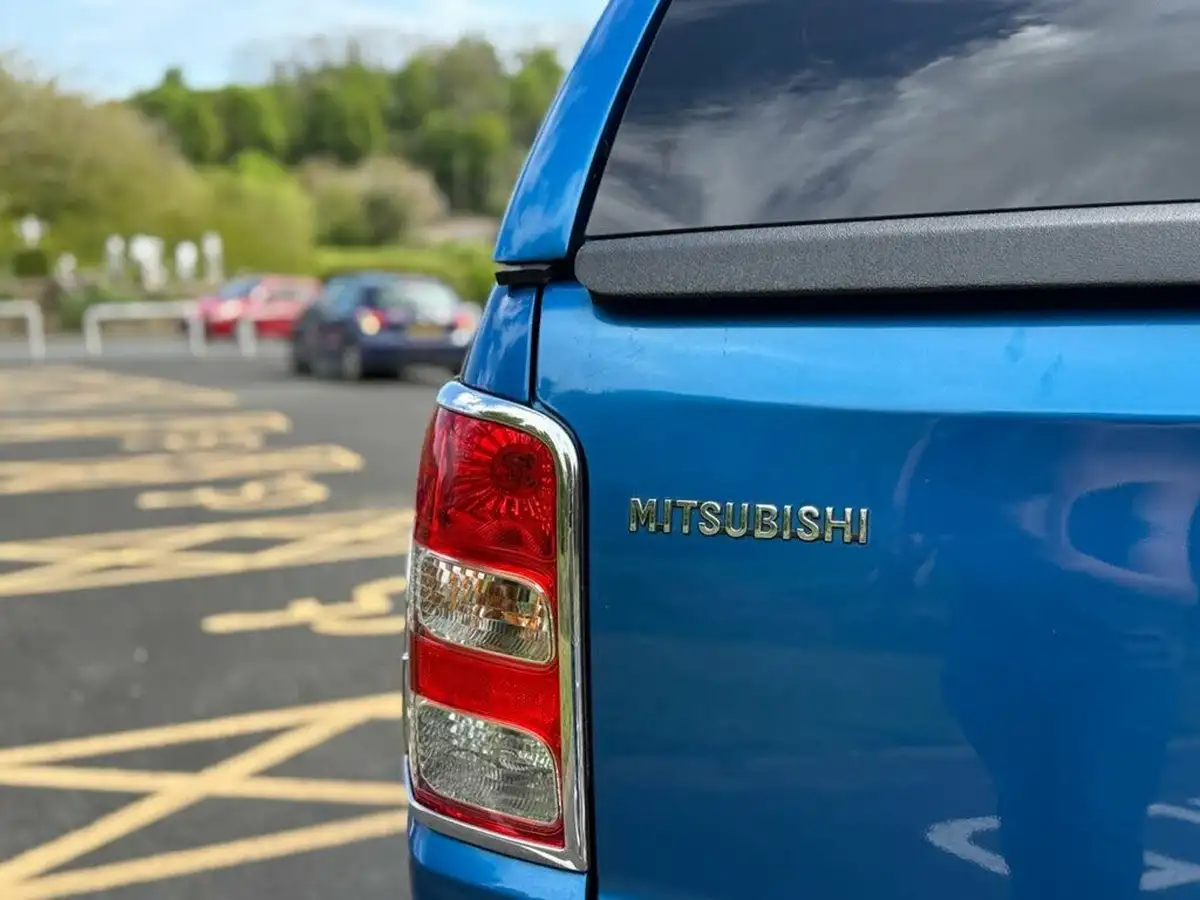 2018-mitsubishi-l200-24di-d-barbarian-eu6-big-19