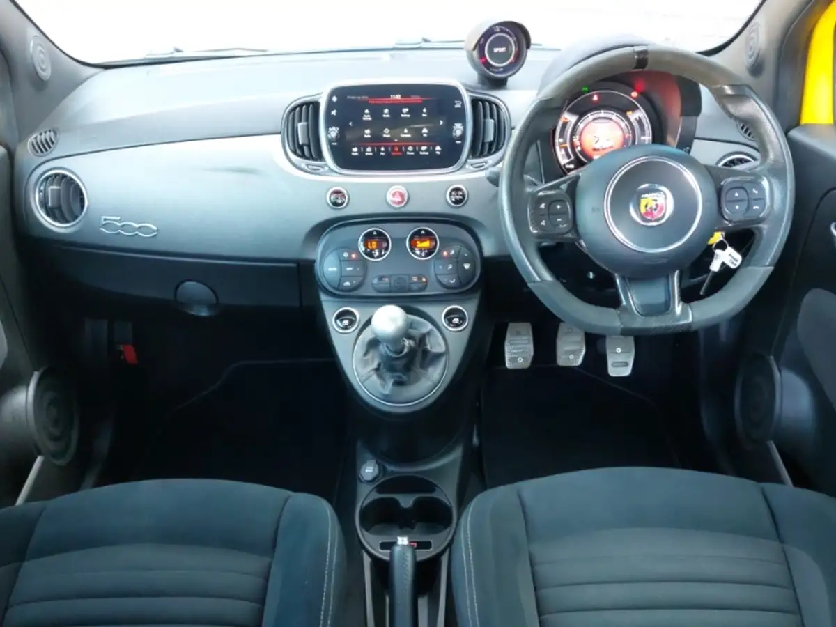 2020-abarth-595-14-tjet-competizione-big-2