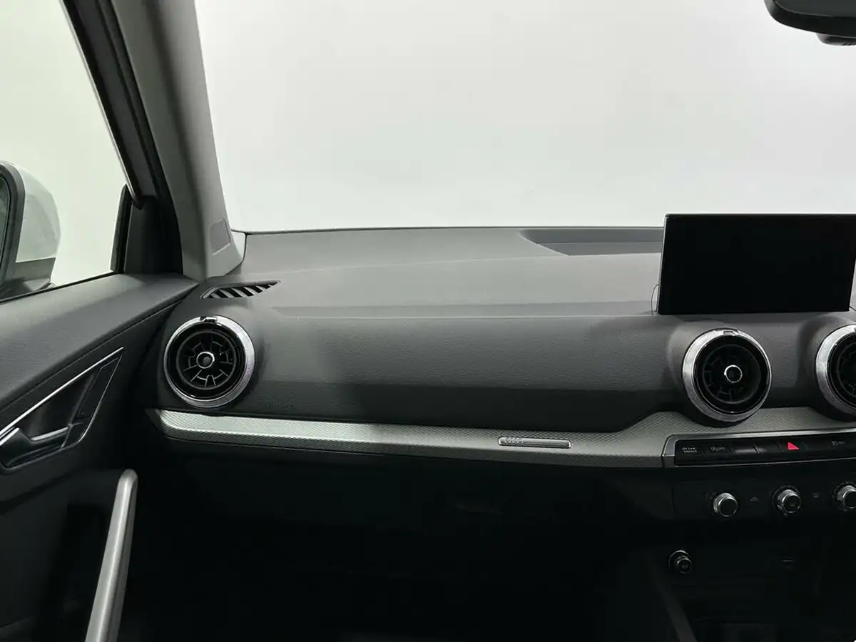 2021-audi-q2-10-30-tfsi-technik-big-25