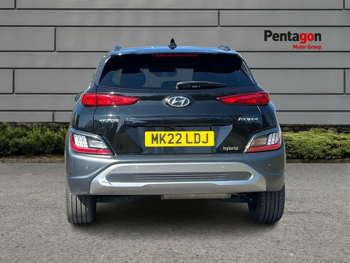 2022-hyundai-kona-16-gdi-premium-big-14