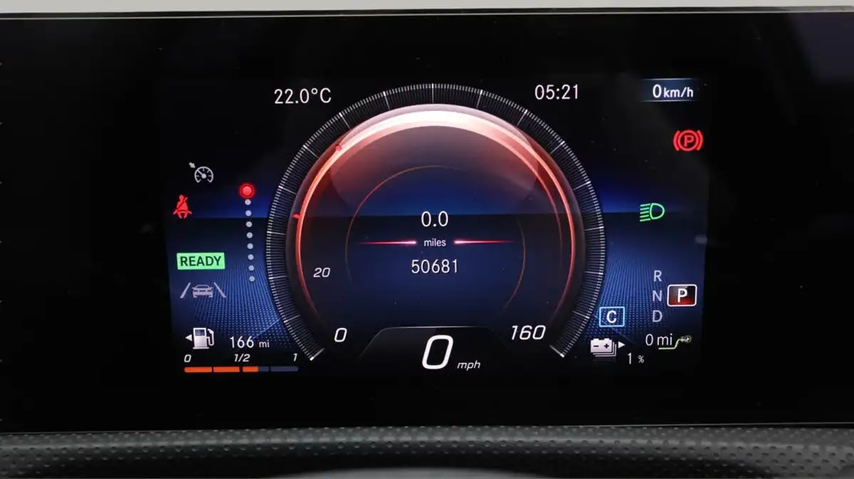 2021-mercedes-benz-a-class-13-a250e-amg-line-executive-saloon-4d-big-9