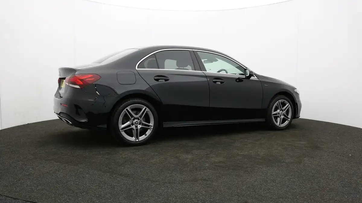 2021-mercedes-benz-a-class-13-a250e-amg-line-executive-saloon-4d-big-26