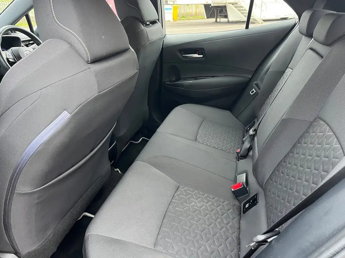 2020-toyota-corolla-18-vvt-i-icon-tech-spare-wheel-hatchback-5d-big-8