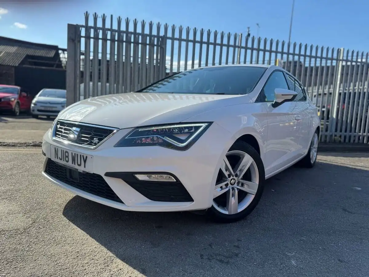2017-seat-leon-14-ecotsi-fr-technology-hatchback-5d-big-31