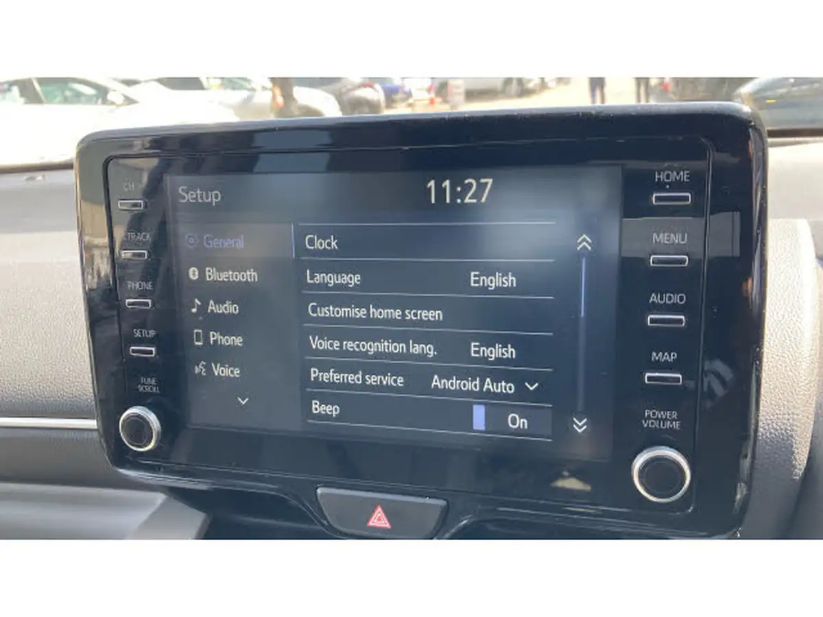 2022-toyota-yaris-15-vvt-i-excel-big-27