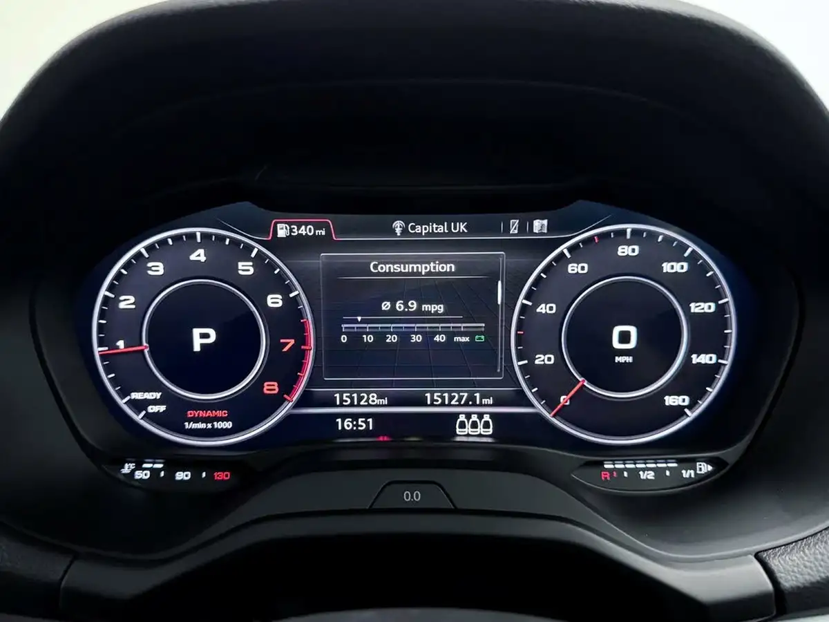 2022-audi-q2-15-35-tfsi-black-edition-s-tronic-big-33