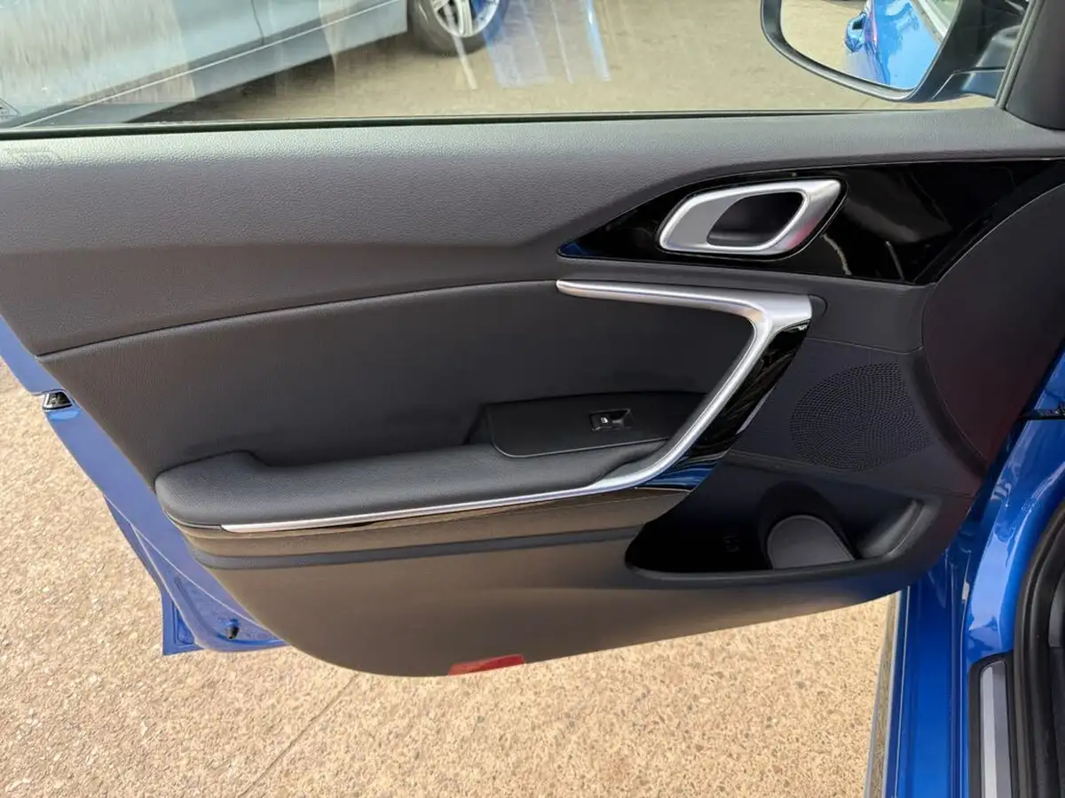 2023-kia-ceed-15-t-gdi-gt-line-158bhp-big-52