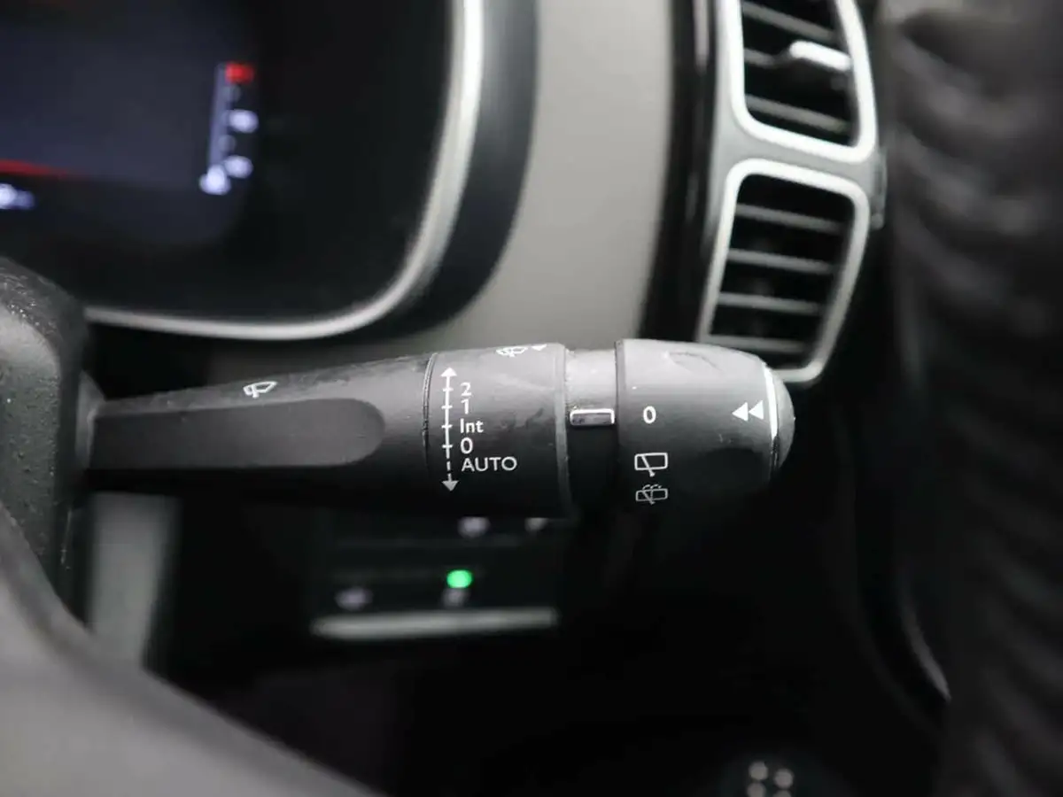 2021-citroen-c5-aircross-12-puretech-shine-big-23