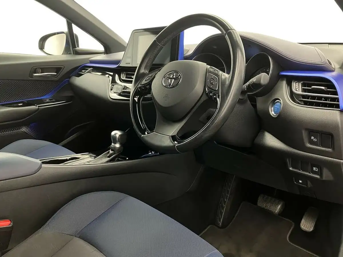 2017-toyota-c-hr-18-vvt-i-dynamic-big-7