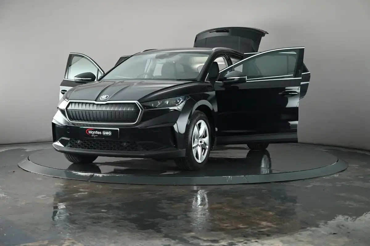 2023-skoda-enyaq-e-80-82-kwh-station-wagon-big-35