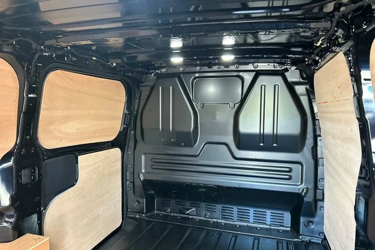 2024-ford-transit-custom-20tdci-280-l1h1-limited-136pseu6e-panel-van-1996cc-big-30