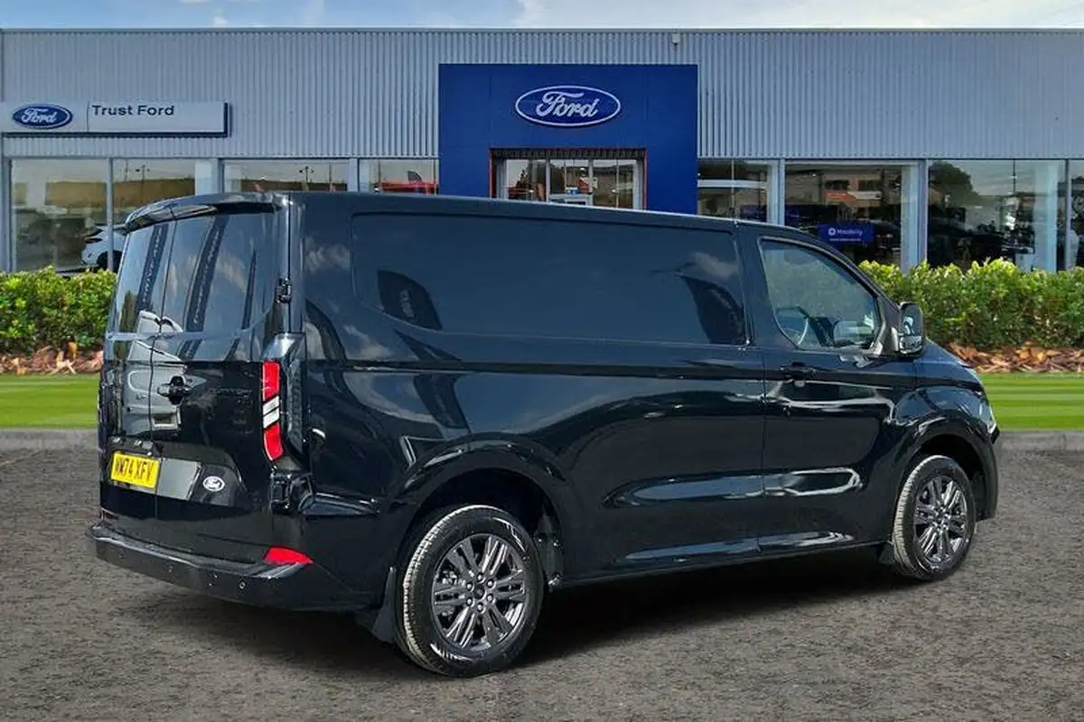 2024-ford-transit-custom-20tdci-280-l1h1-limited-136pseu6e-panel-van-1996cc-big-6