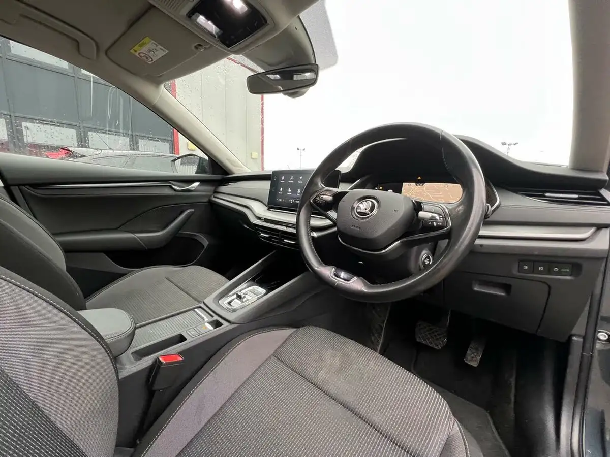 2022-skoda-octavia-14-tsi-se-technology-estate-big-15