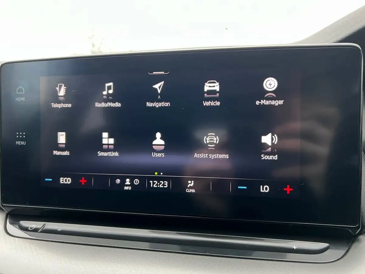 2022-skoda-octavia-14-tsi-se-technology-estate-big-39