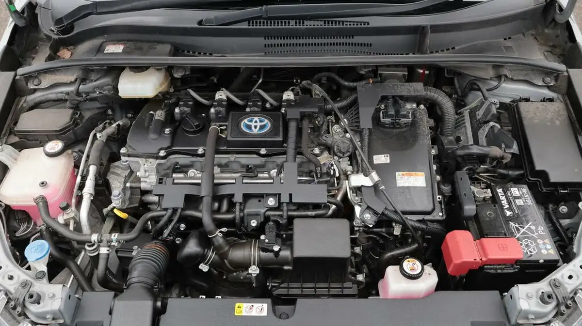 2021-toyota-corolla-18-vvt-i-icon-tech-spare-wheel-touring-sports-5d-big-19