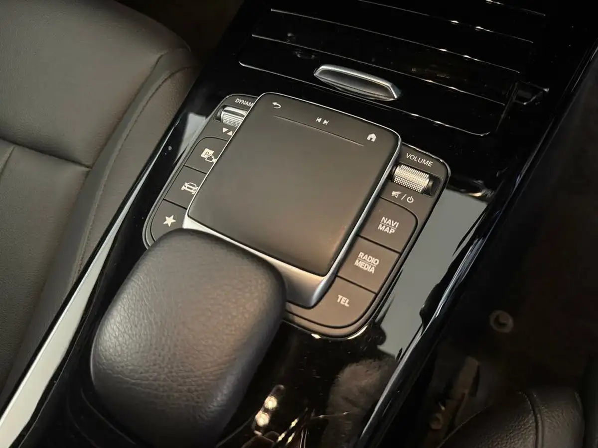 2022-mercedes-benz-a-class-13-a180-sport-executive-edition-saloon-4d-7g-dct-big-9