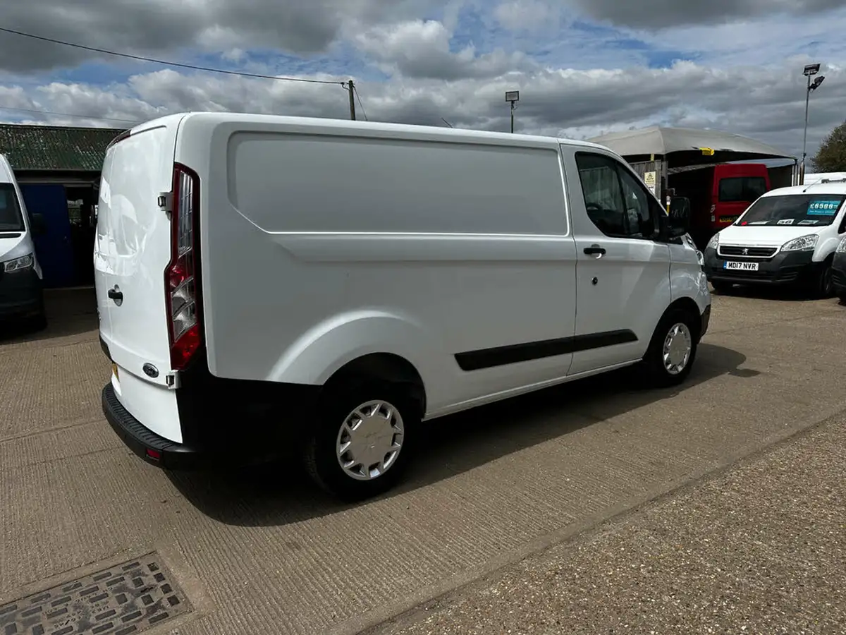 2021-ford-transit-custom-20tdci-300-l1h1-leader-105pseu6dt-panel-van-big-10