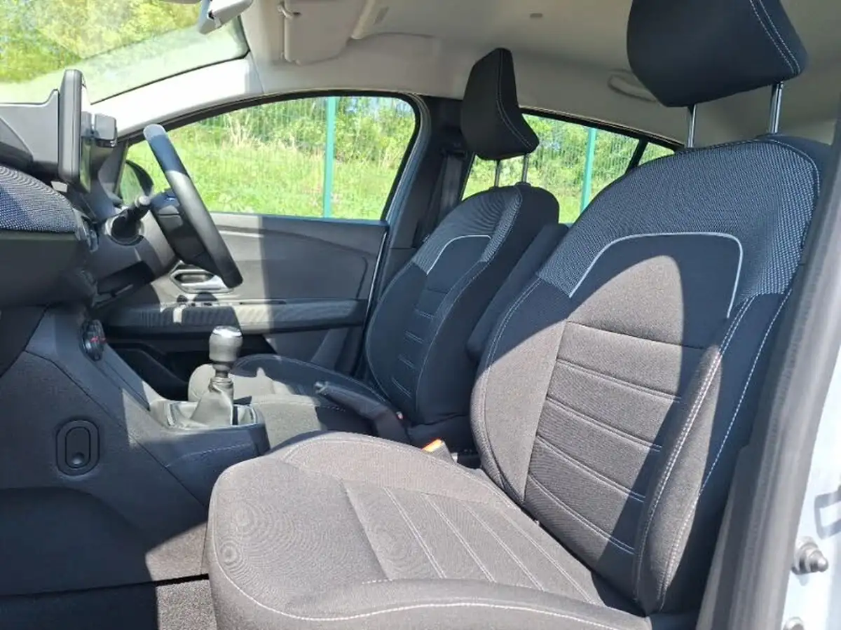 2022-dacia-sandero-10-tce-comfort-90bhp-big-4