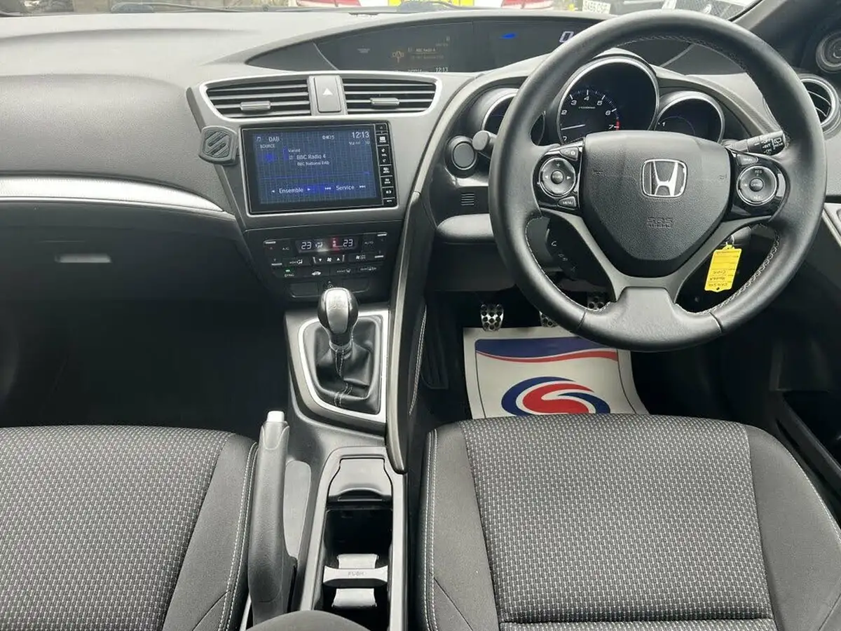 2016-honda-civic-18-sport-honda-connect-dasp-big-25