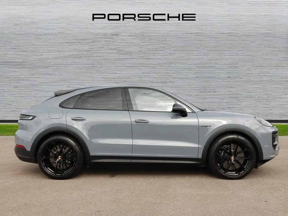 2024-porsche-cayenne-40-v8-turbo-e-hybrid-gt-package-coupe-big-1